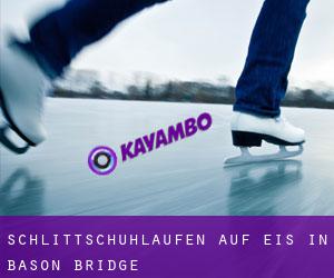 Schlittschuhlaufen auf Eis in Bason Bridge 