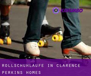 Rollschuhlaufe in Clarence Perkins Homes